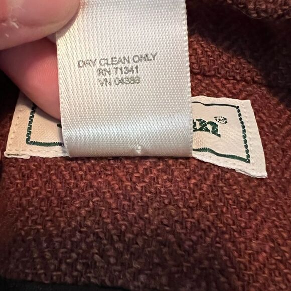 L.L. Bean wool blend blazer with shoulder padding - Picture 6 of 12